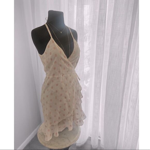 Lovers + Friends Dress   - Picture 15 of 16